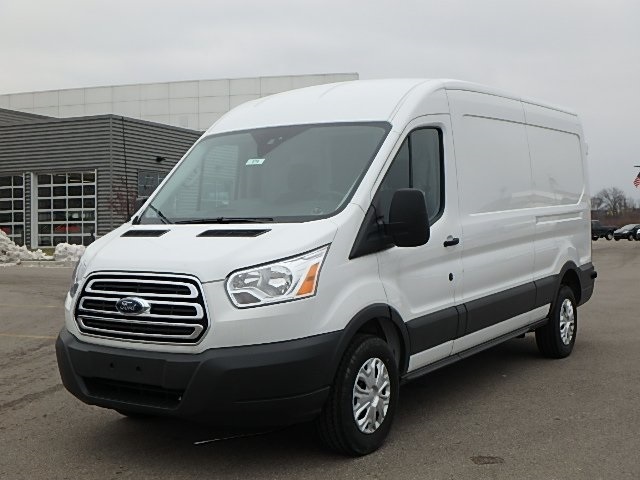 Pre-Owned 2018 Ford Transit-250 Base 3D Medium Roof Cargo Van in ...